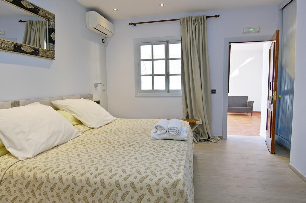 Family Agua Amarga Hotel Agua Amarga  Ngoại thất bức ảnh